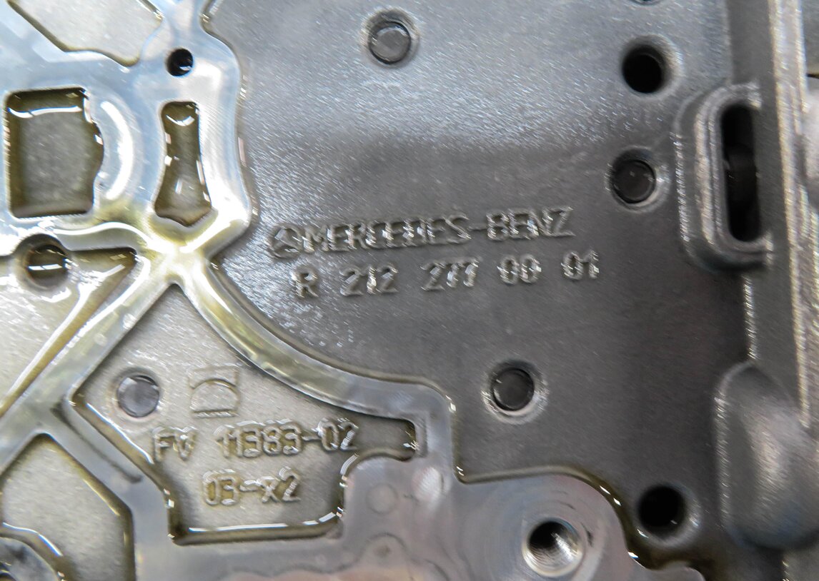 Thumbnail 4: 12-19 MERCEDES C E GLS SL CLS SLK (R172 W204 W212) TRANSMISSION CONDUCTOR PLATE