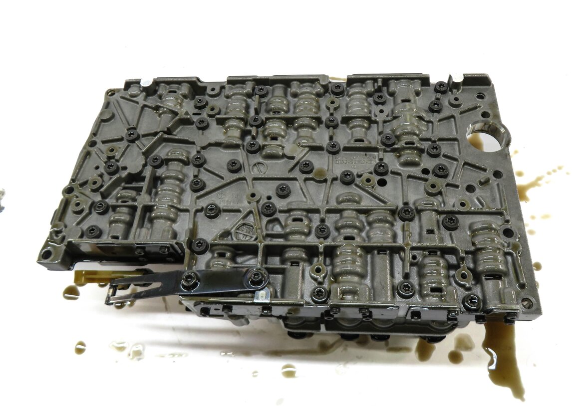 Thumbnail 6: 12-19 MERCEDES C E GLS SL CLS SLK (R172 W204 W212) TRANSMISSION CONDUCTOR PLATE
