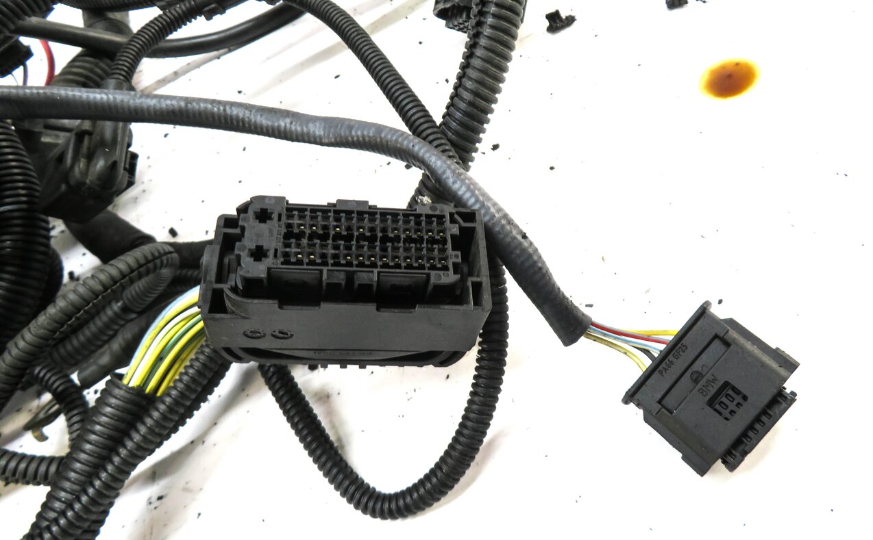Thumbnail 5: 2016 BMW 535i (F10) 3.0L N55 TURBO ENGINE WIRE WIRING HARNESS LOOM