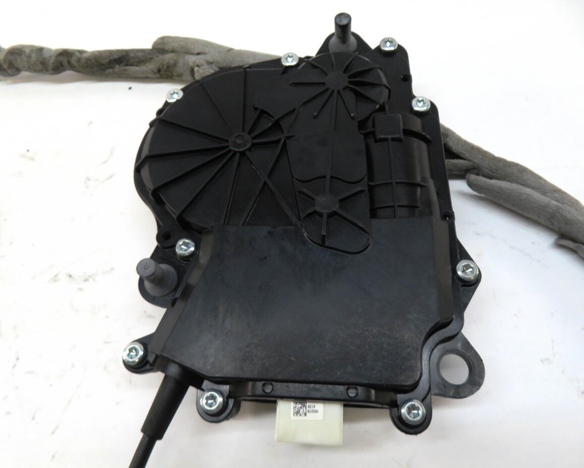 Thumbnail 3: 2016 BMW 535i (F10) REAR TRUNK LOCK LATCH SOFT CLOSE ACTUATOR MOTOR