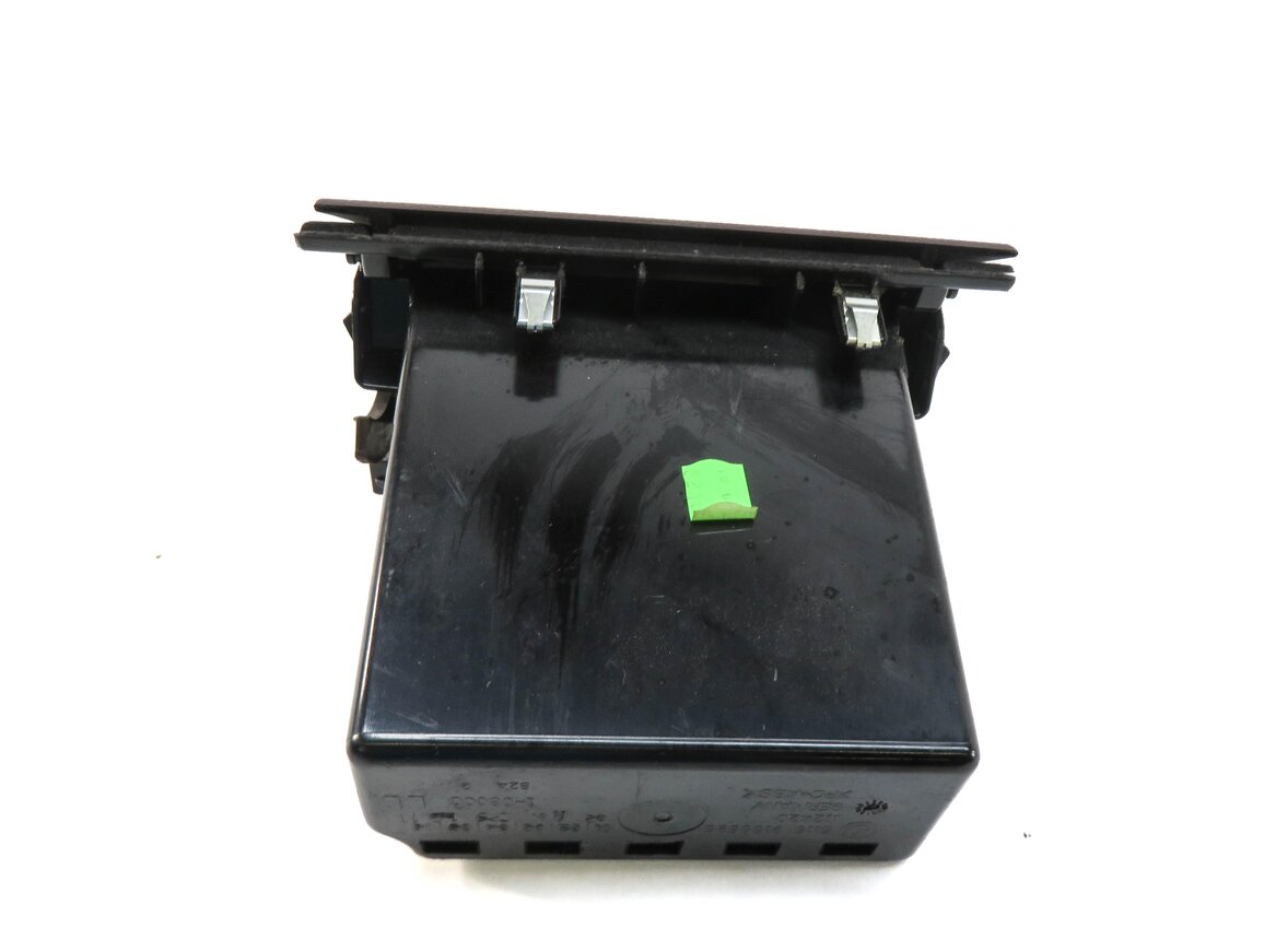 Thumbnail 3: 2016 BMW 535i (F10) LEFT FRONT DRIVER DASH STORAGE COMPARTMENT BOX (MOCHA BROWN)