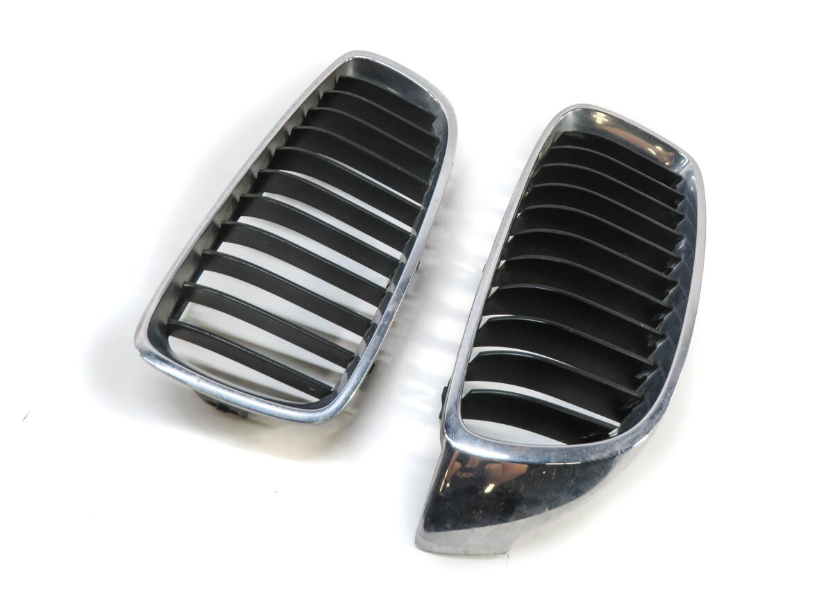 Thumbnail 1: 2014-2017 BMW 428i 430i 435i 440i (F32) FRONT LEFT & RIGHT HOOD VENT GRILLE SET