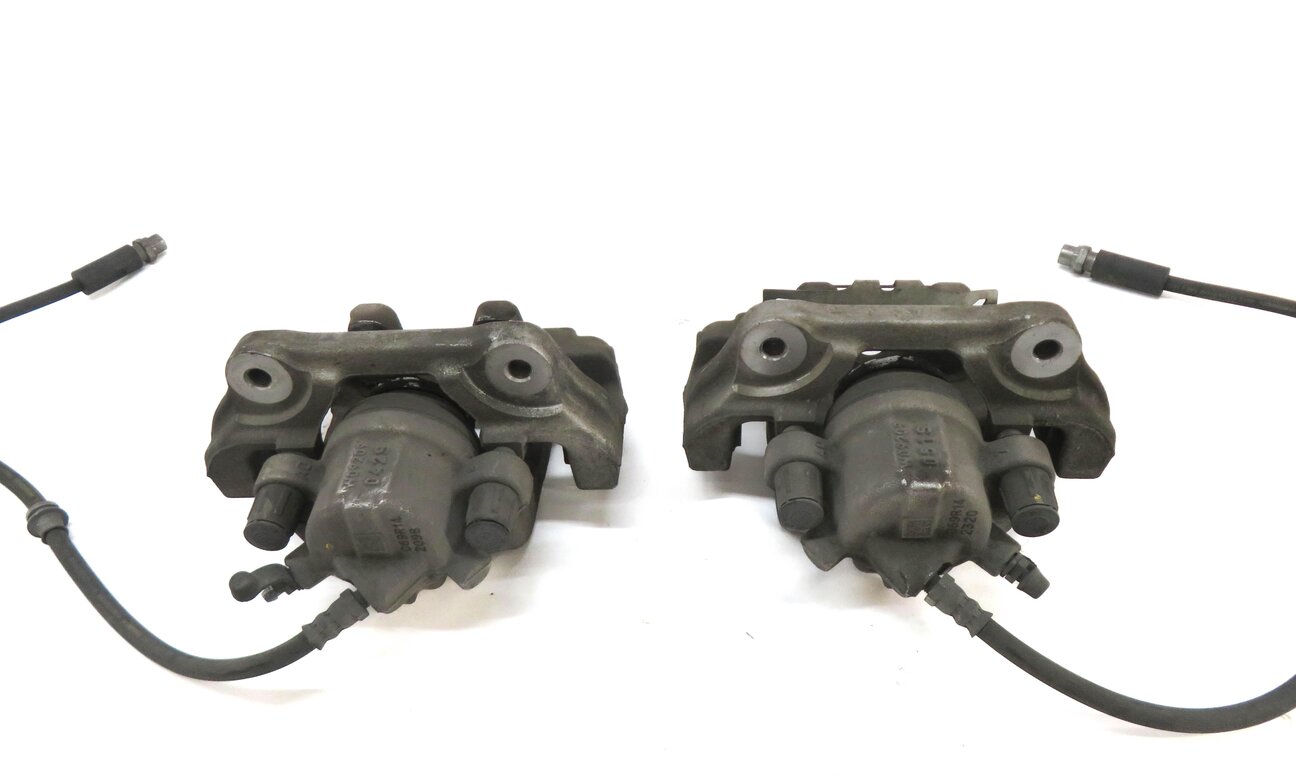 Thumbnail 6: 2012-2020 BMW 2 / 3 / 4 SERIES (F22 F30 F32) FRONT & REAR BRAKE CALIPER SET-4