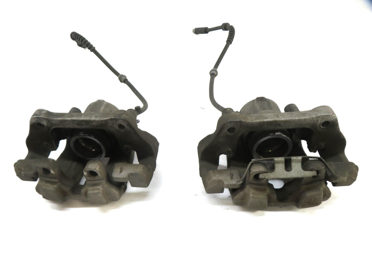 Thumbnail 7: 2012-2020 BMW 2 / 3 / 4 SERIES (F22 F30 F32) FRONT & REAR BRAKE CALIPER SET-4