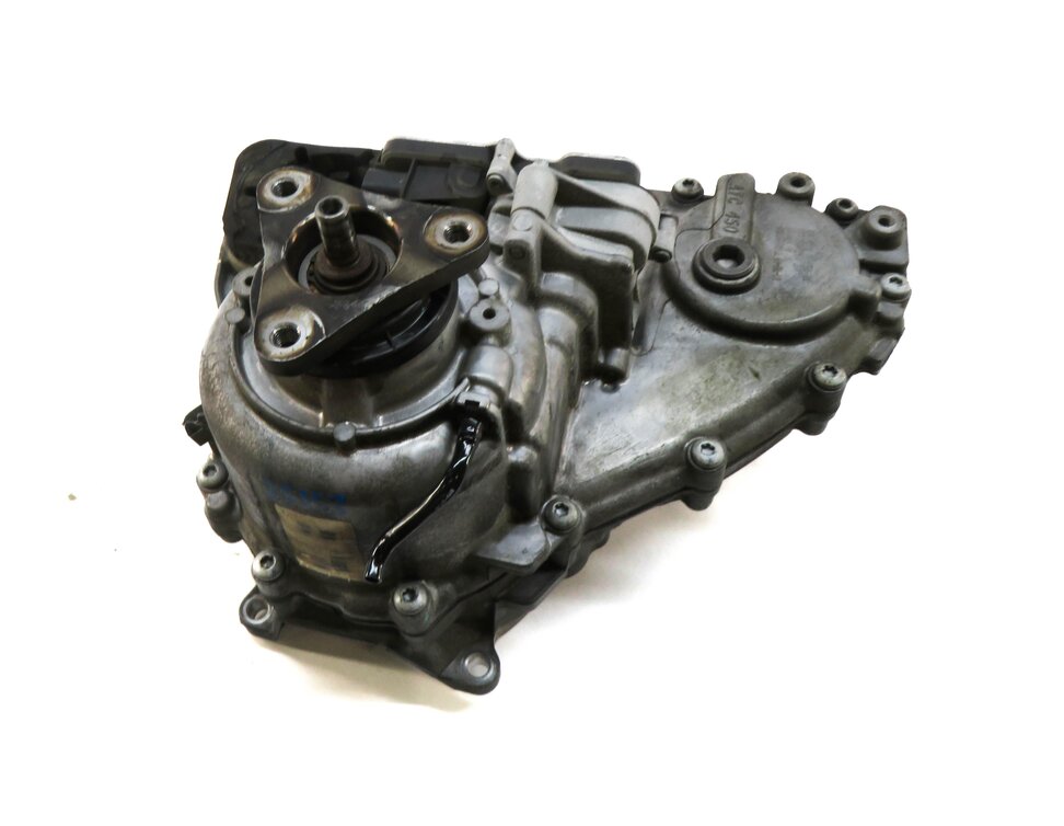 Thumbnail 2: 2011-2012 BMW X5 X6 (E70 E71) 3.0L GAS ATC 450 FRONT TRANSFER CASE ASSEMBLY