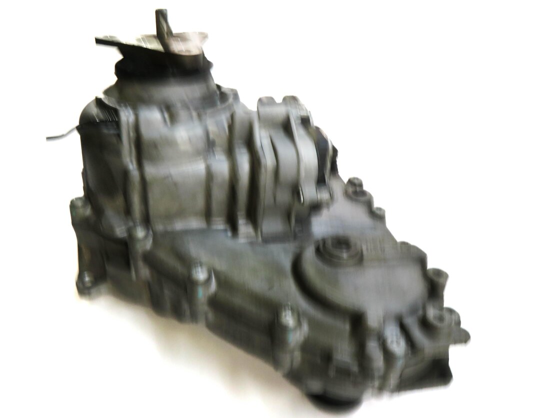 Thumbnail 3: 2011-2012 BMW X5 X6 (E70 E71) 3.0L GAS ATC 450 FRONT TRANSFER CASE ASSEMBLY