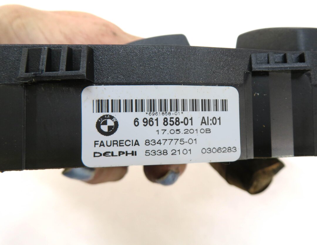 Thumbnail 5: 2011 BMW X5 (E70) RIGHT FRONT PASSENGER SEAT ADJUSTMENT ADJUST SWITCH BUTTON