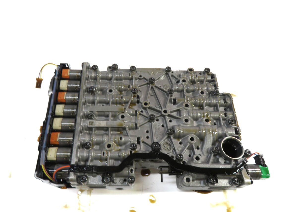 Thumbnail 4: BMW 2012 528i / 2013 328i X3 - 2.0L AWD 8HP-45 A/T TRANSMISSION VALVE BODY