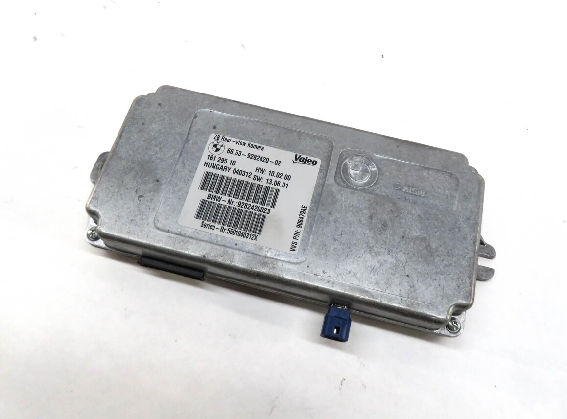 10-19 BMW 2 3 4 5 6 7 SERIES F01 F02 F10 F12 F22 F30 F32 REARVIEW CAMERA MODULE
