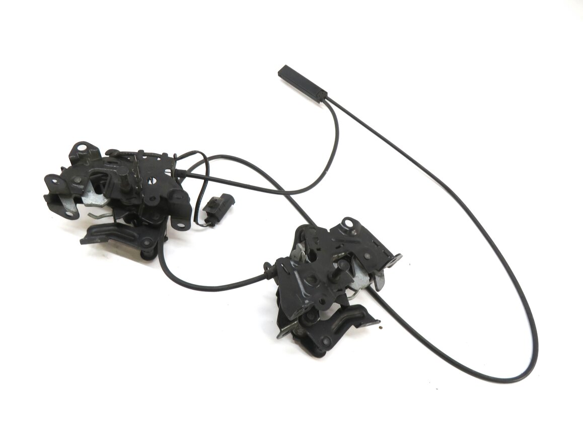 2012 BMW 528i (F10) FRONT LEFT & RIGHT LOWER HOOD LOCK LATCH SET-2 w/ CABLE