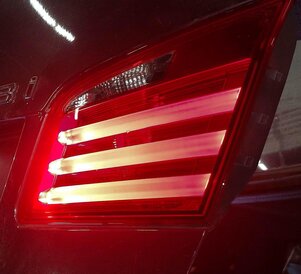 Thumbnail 2: 11-13 BMW 528i 535i 550i M5 (F10) RIGHT REAR INNER TRUNK TAILLIGHT LIGHT LAMP