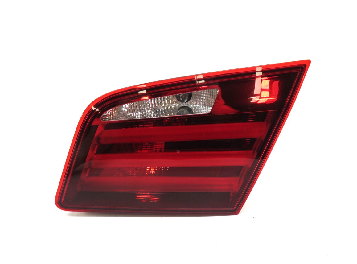 Thumbnail 3: 11-13 BMW 528i 535i 550i M5 (F10) RIGHT REAR INNER TRUNK TAILLIGHT LIGHT LAMP