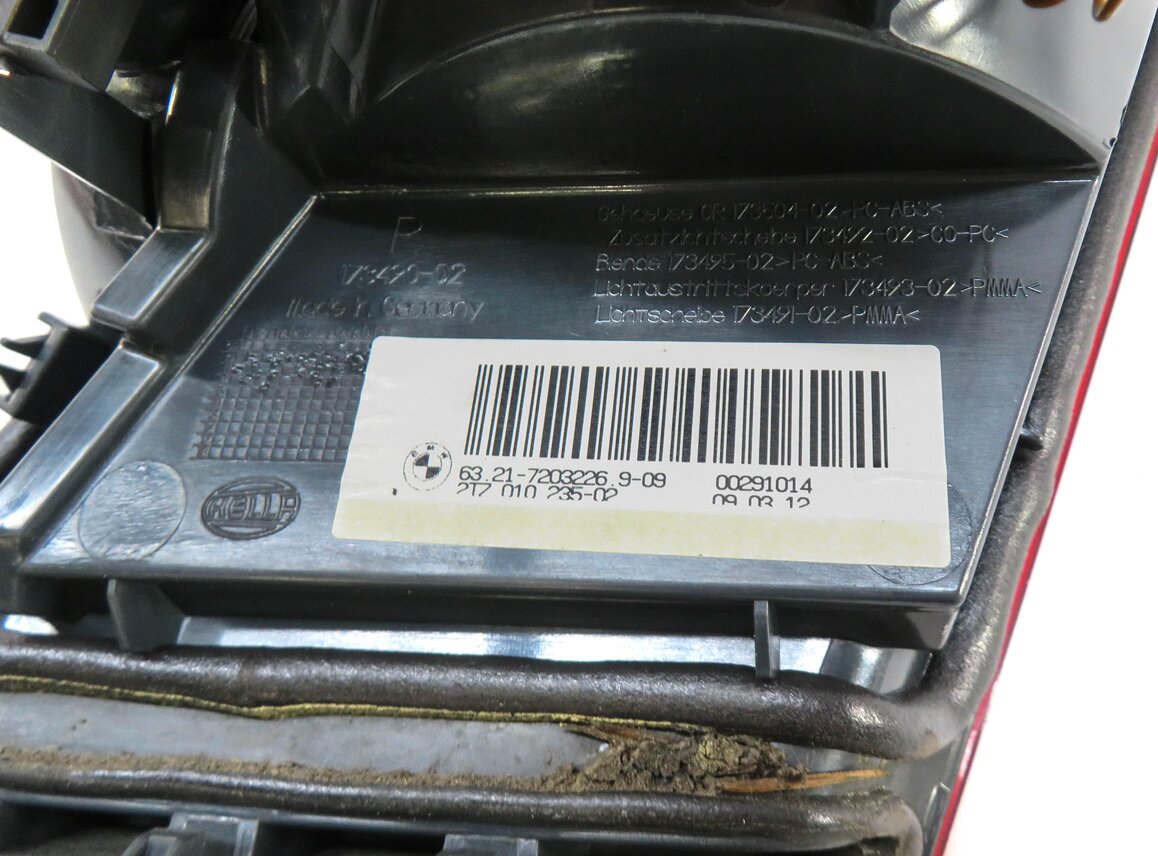 Thumbnail 6: 11-13 BMW 528i 535i 550i M5 (F10) RIGHT REAR INNER TRUNK TAILLIGHT LIGHT LAMP