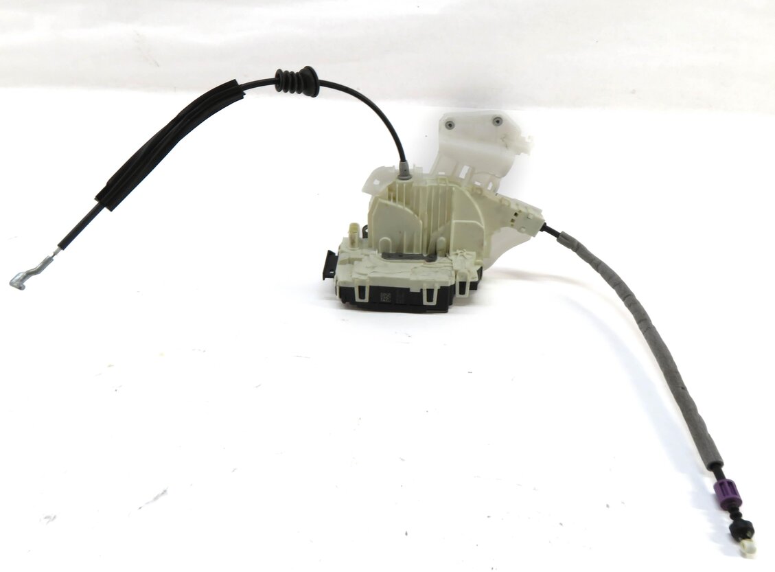 Thumbnail 2: 10-20 MERCEDES C E GLK SL CLS SLK CLASS (W204 W212 W218) RIGHT FRONT DOOR LATCH