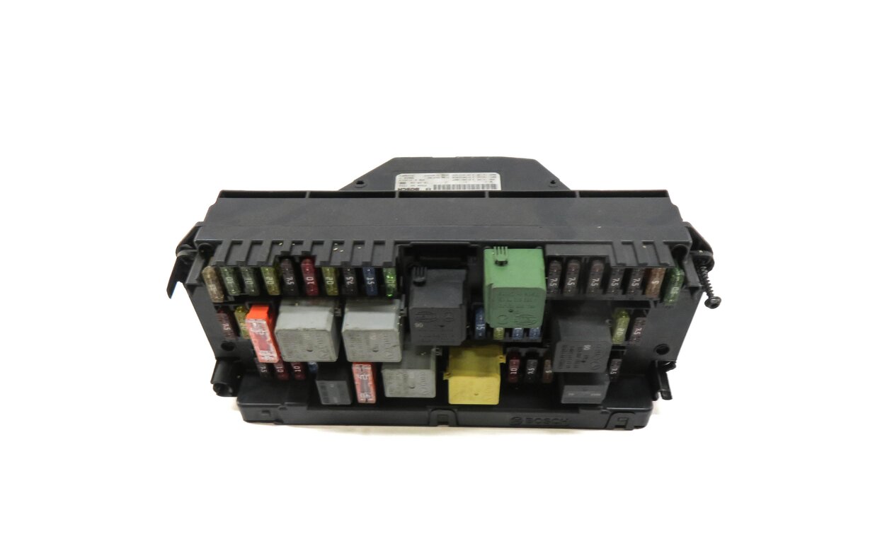 Thumbnail 2: 2017 MERCEDES CLS63 (W218) FRONT SIGNAL ACQUISITION CONTROL MODULE FUSE BOX SAM