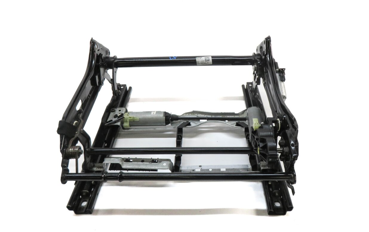 Thumbnail 2: 2012-2018 MERCEDES BENZ CLS63 AMG (W218) LEFT FRONT DRIVER SEAT TRACK w/ MOTORS
