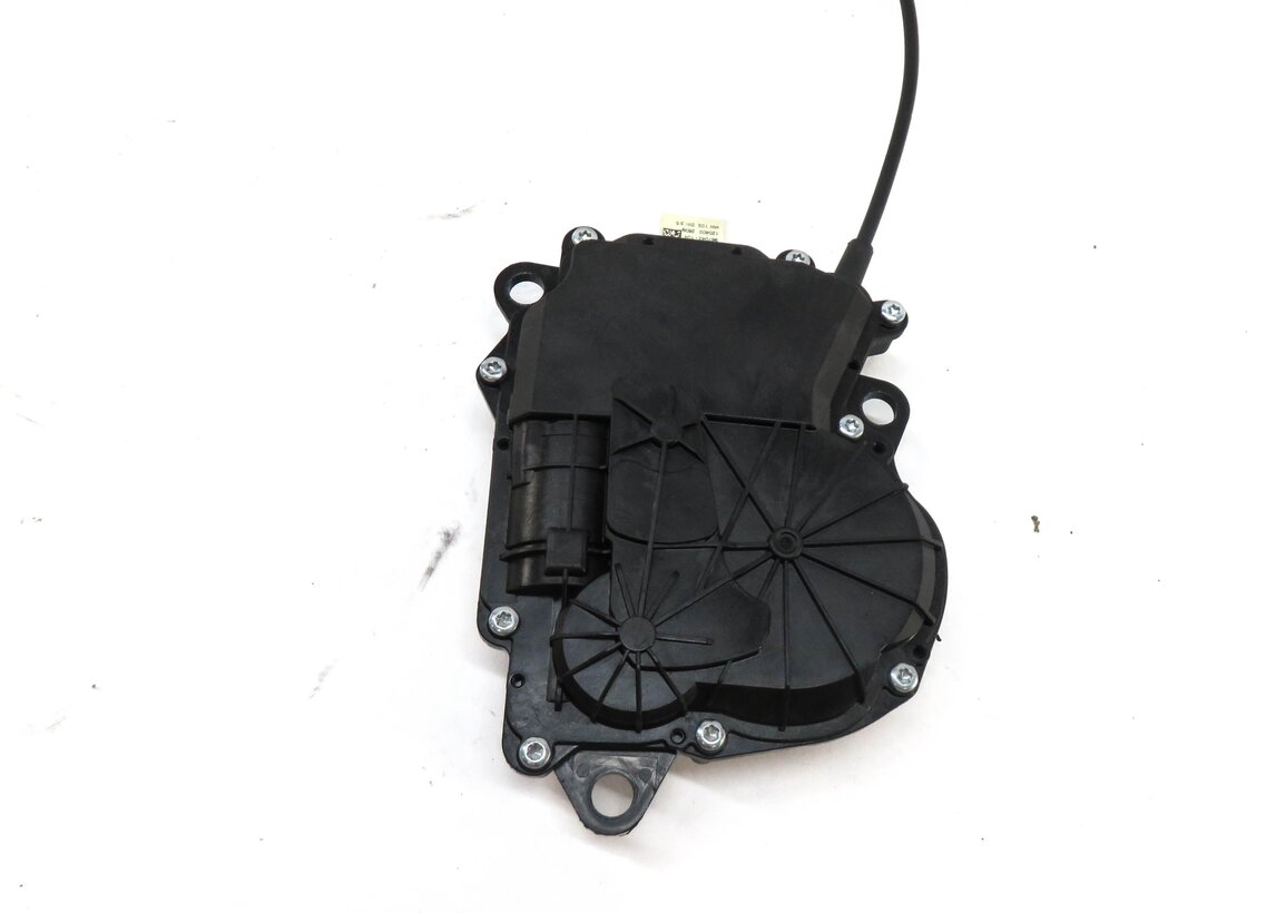 Thumbnail 3: 2012 BMW 535Xi (E60) REAR TURNK LOCK LATCH w/ SOFT CLOSE ACTUATOR
