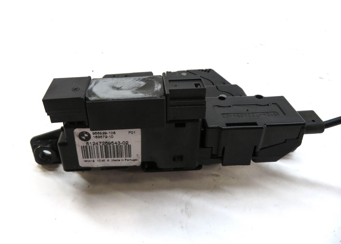 Thumbnail 8: 2012 BMW 535Xi (E60) REAR TURNK LOCK LATCH w/ SOFT CLOSE ACTUATOR