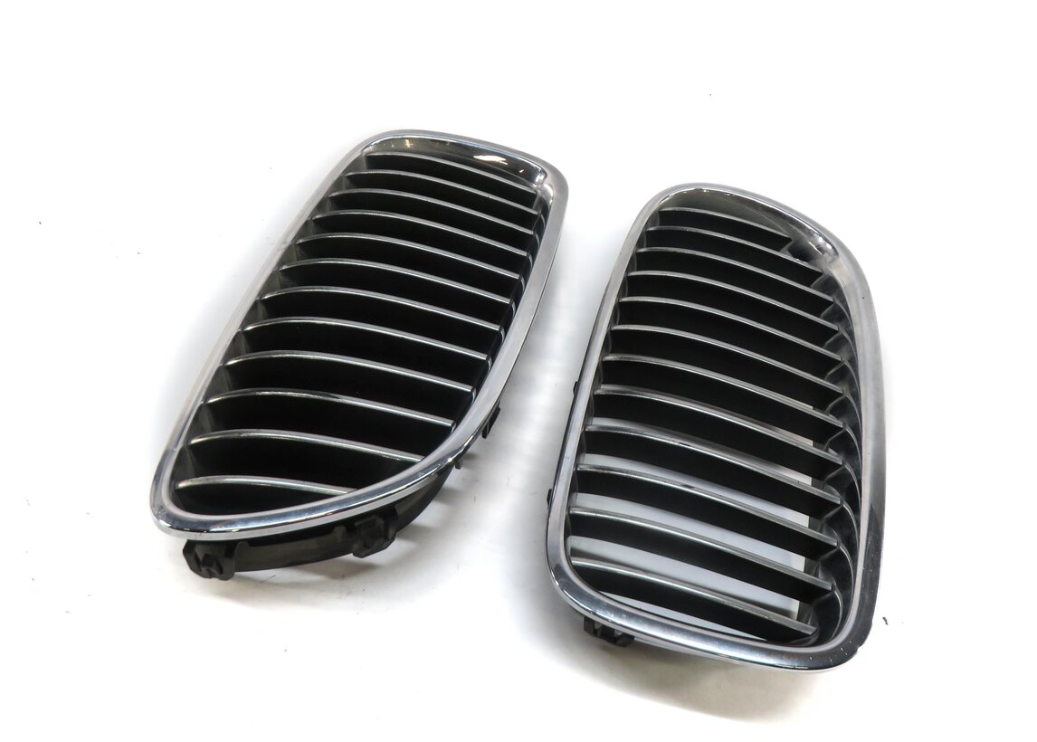 11-13 BMW 528i 535i 550i (F10) FRONT LEFT & RIGHT HOOD VENT GRILLE SET (CHROME)