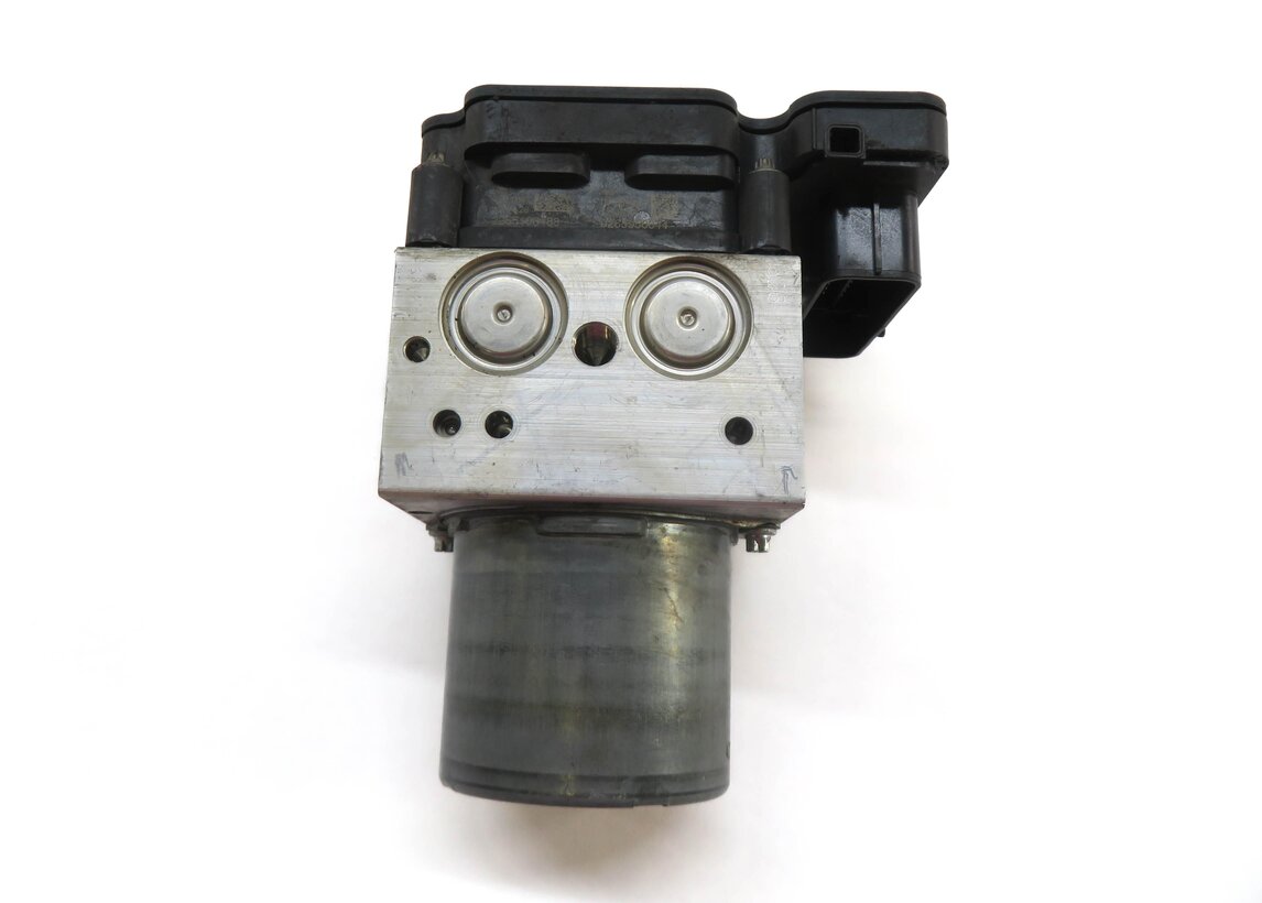 Thumbnail 3: 2012-2019 BMW 5 6 7 SERIES (F01 F02 F04 F06 F10 F12) ABS BRAKE PUMP w/ MODULE