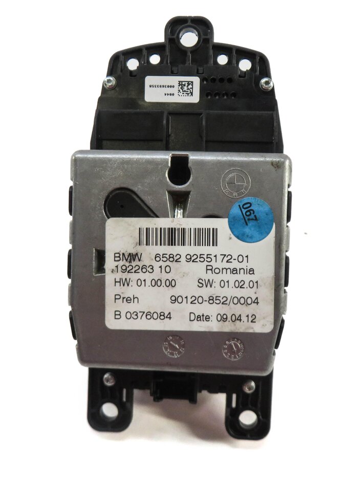 Thumbnail 4: 2012 BMW 535Xi (E60) RADIO MEDIA PHONE NAVIGATION I-DRIVE BUTTON SWITCH (4 PIN)