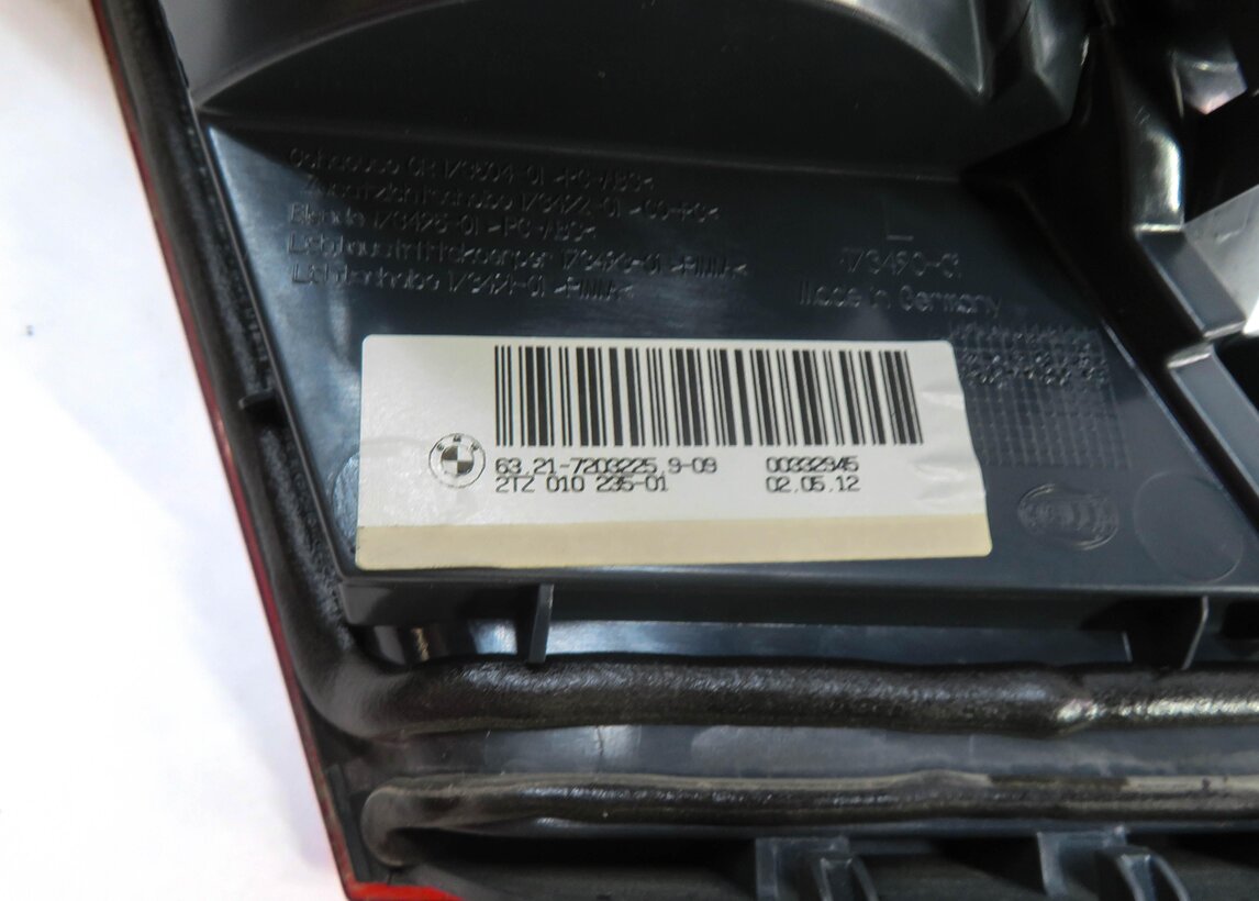 Thumbnail 6: 2011-2013 BMW 528i 535i 550i M5 (F10) LEFT REAR INNER TRUNK TAILLIGHT LIGHT LAMP