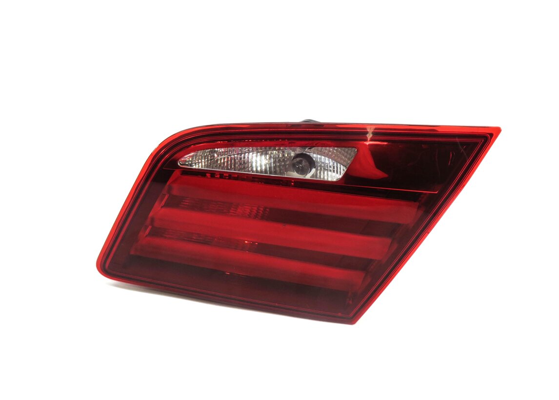 11-13 BMW 528i 535i 550i M5 (F10) RIGHT REAR INNER TRUNK TAILLIGHT LIGHT LAMP