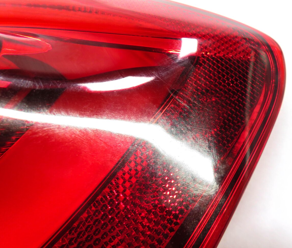 Thumbnail 6: 2011-2013 BMW 5 M5 SERIES F10 RIGHT PASSENGER OUTER TAILLIGHT BRAKE LIGHT LAMP