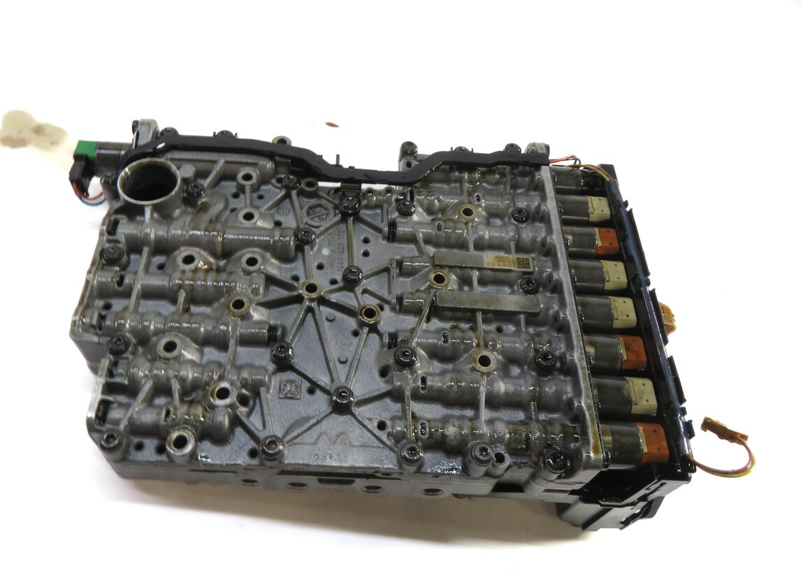 Thumbnail 5: 2012 BMW 535i (F10) 3.0L N55 AWD 8 SPEED AUTO AUTOMATIC TRANSMISSION VALVE BODY