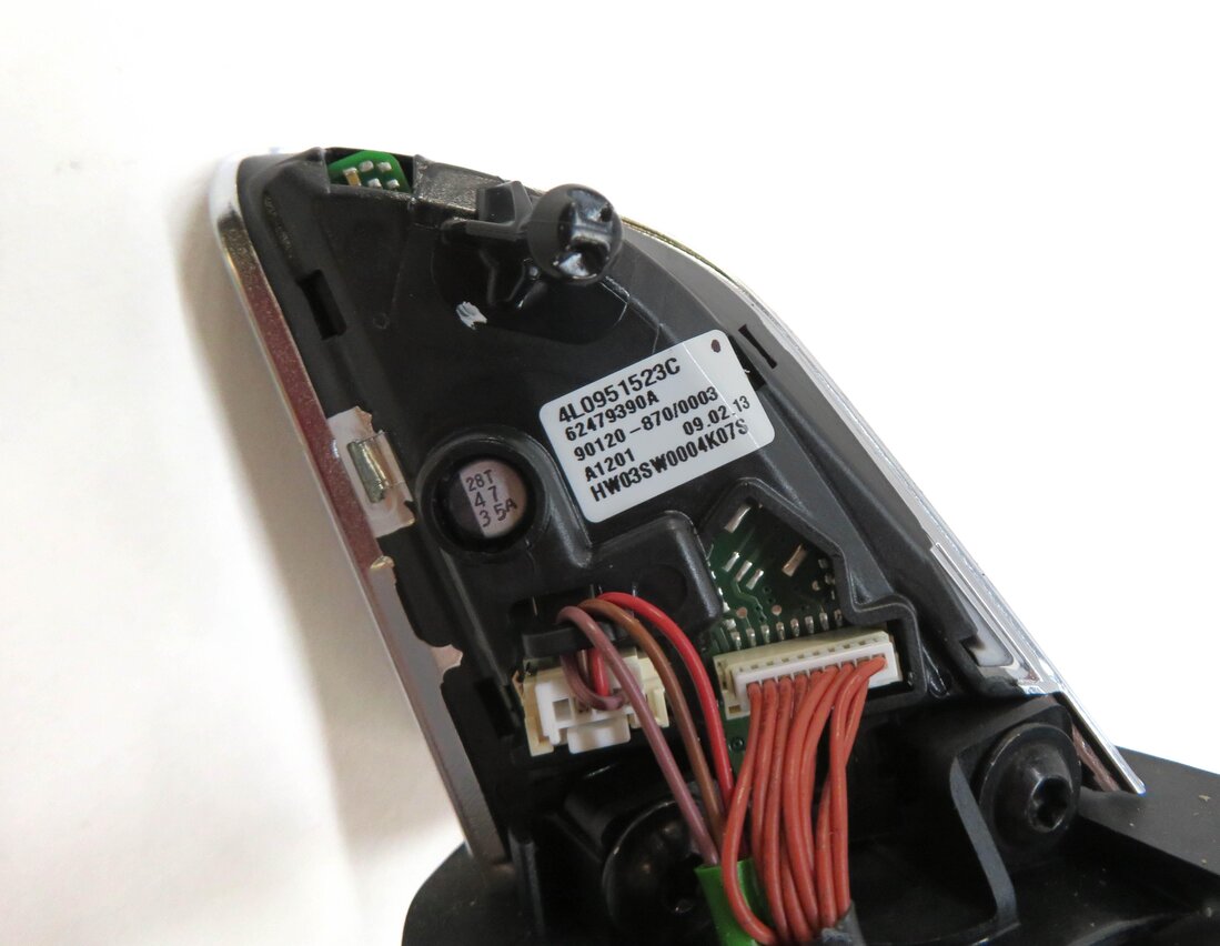 Thumbnail 8: 2013 AUDI Q5 (B8 8R) STEERING WHEEL SWITCH BUTTON SET w/ TRIM