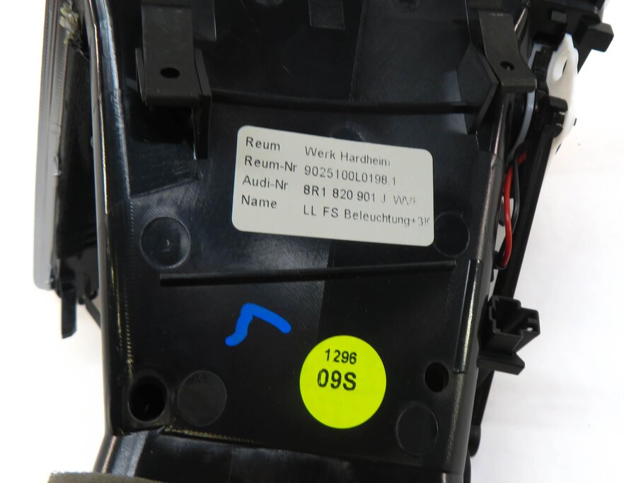 Thumbnail 5: 2013 AUDI Q5 (B8 8R) LEFT FRONT DRIVER HEATER A/C AIR VENT