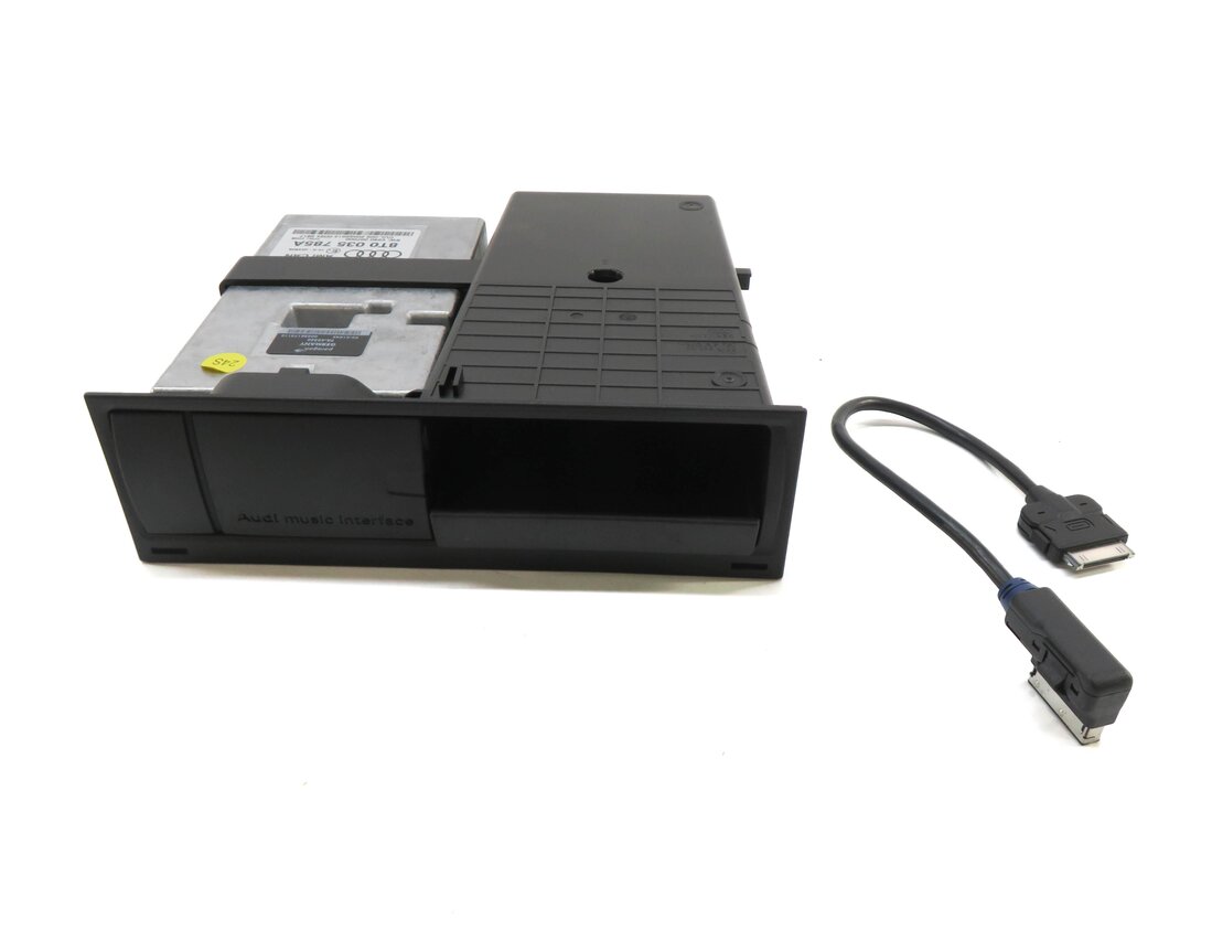 Thumbnail 2: 2013 AUDI Q5 (B8 8R) RADIO STEREO MMI i-POD CONTROL MODULE w/ HOUSING & CABLE