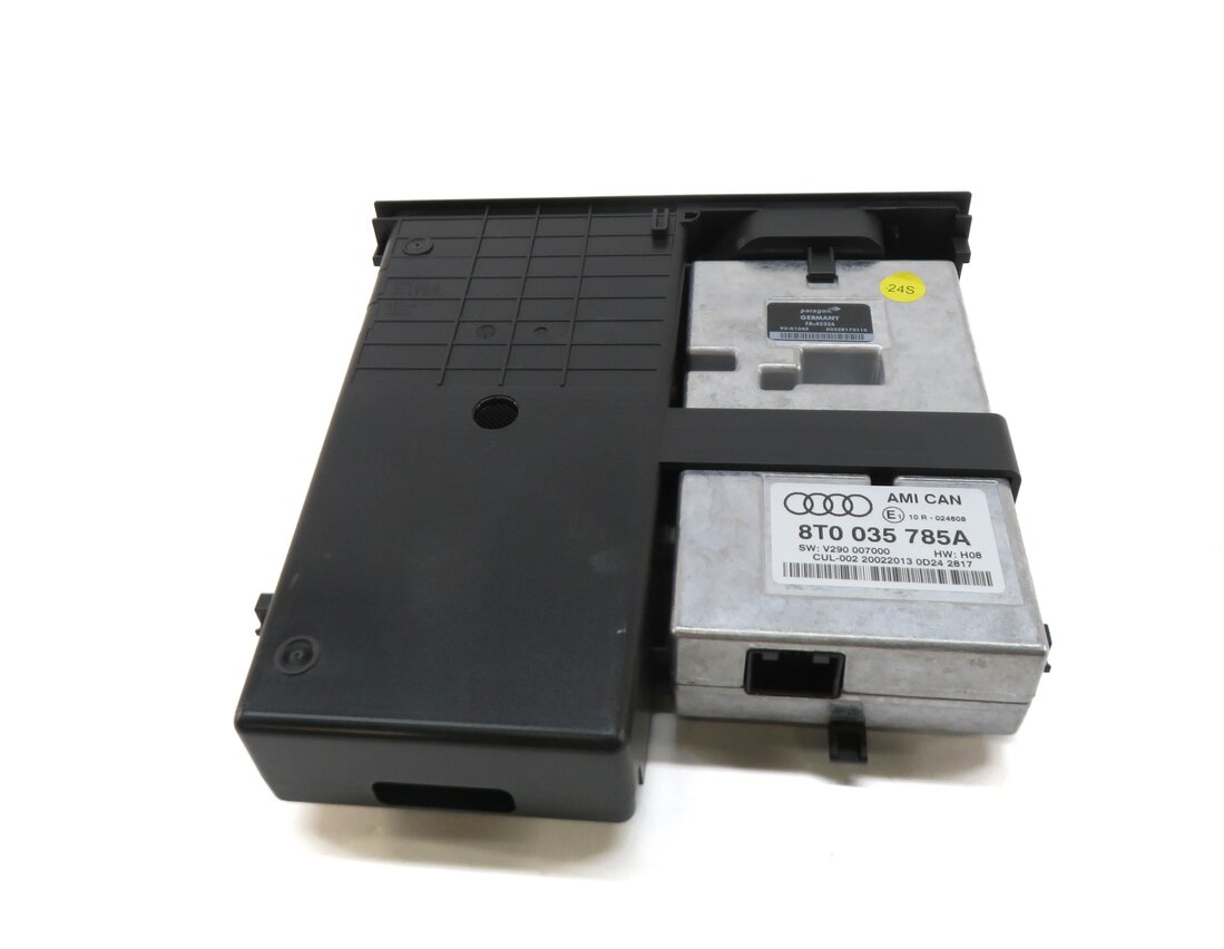 Thumbnail 5: 2013 AUDI Q5 (B8 8R) RADIO STEREO MMI i-POD CONTROL MODULE w/ HOUSING & CABLE