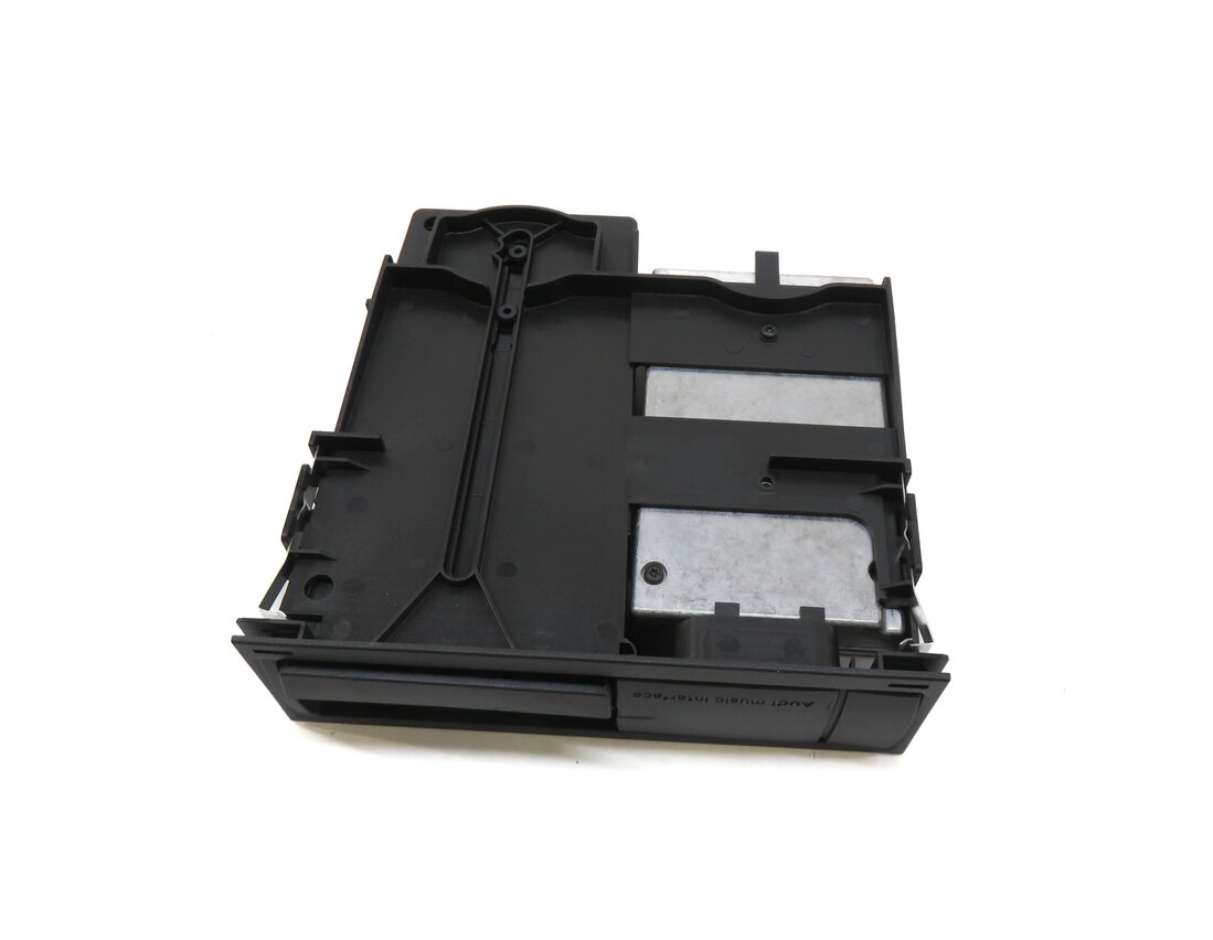 Thumbnail 6: 2013 AUDI Q5 (B8 8R) RADIO STEREO MMI i-POD CONTROL MODULE w/ HOUSING & CABLE