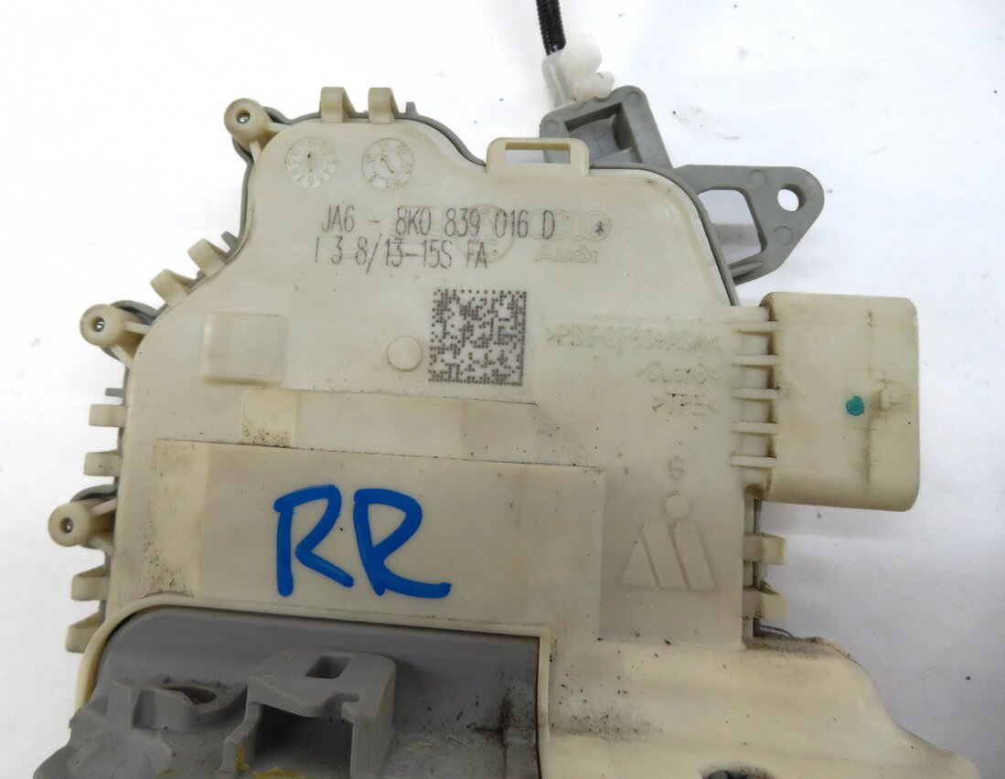 Thumbnail 5: 10-18 AUDI A3 A4 A8 Q3 Q5 S3 S4 SQ5 S8 (B8 D4 4H 8K 8R 8V) RIGHT REAR DOOR LATCH
