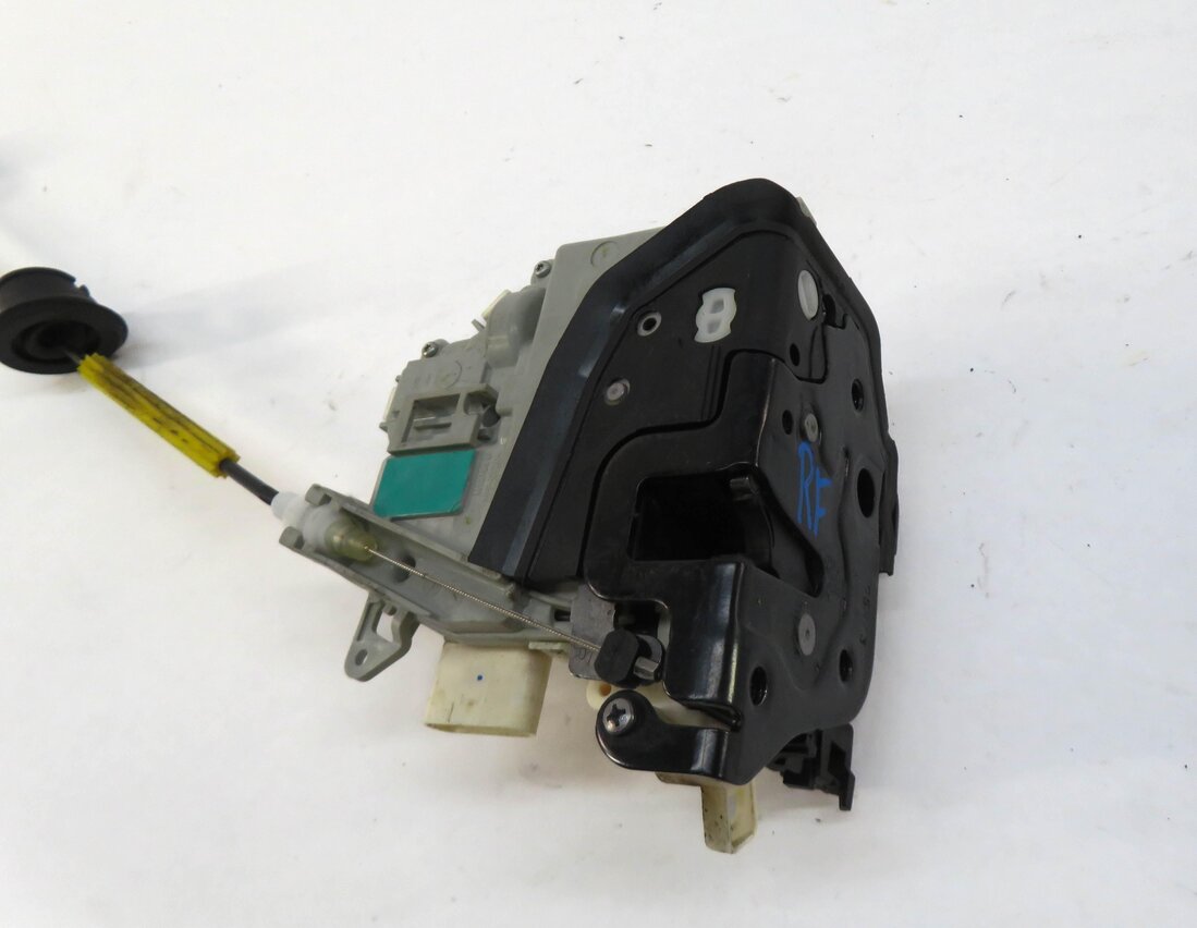 Thumbnail 4: 2010-2019 AUDI / PORSCHE A4 S4 A5 S5 A6 Q3 Q5 Q7 TT 911 - RIGHT FRONT DOOR LATCH