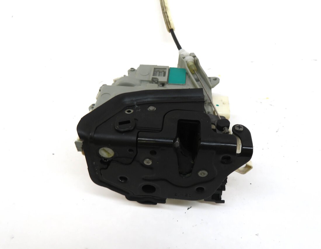 Thumbnail 4: 10-20 VW PORSCHE AUDI A3 A4 A8 S3 S4 Q5 MACAN PANAMERA - LEFT REAR DOOR LATCH