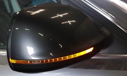 Thumbnail 2: 09-14 AUDI Q5 (8R) RIGHT P-FOLD HEAT AUTODIM MEMORY DOOR MIRROR w/ LIGHT (GRAY)