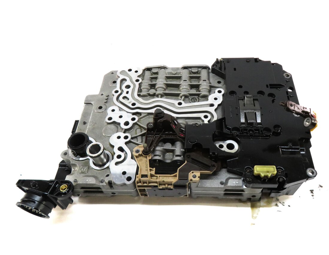 Thumbnail 2: 2013-2017 AUDI Q5 (B8 8R) AWD - 2.0L 8spd A/T TRANSMISSION VALVE BODY (NTB)
