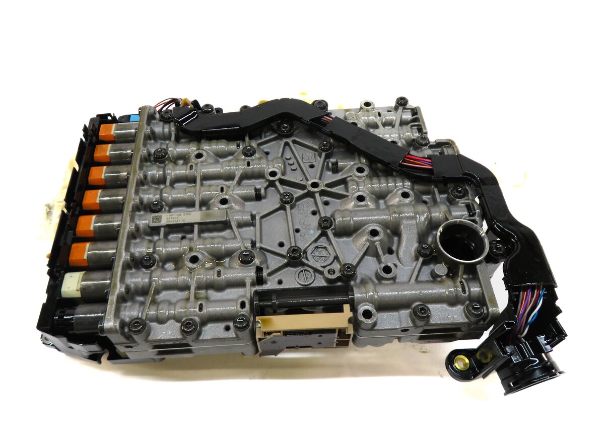 Thumbnail 4: 2013-2017 AUDI Q5 (B8 8R) AWD - 2.0L 8spd A/T TRANSMISSION VALVE BODY (NTB)