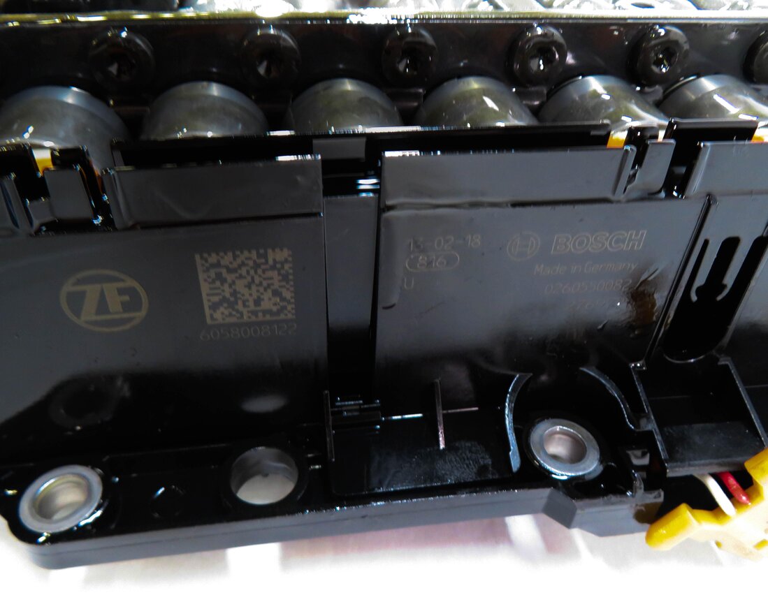 Thumbnail 6: 2013-2017 AUDI Q5 (B8 8R) AWD - 2.0L 8spd A/T TRANSMISSION VALVE BODY (NTB)