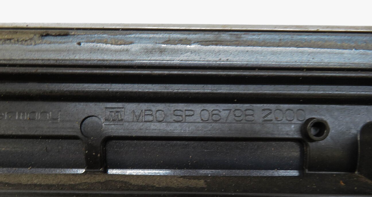 Thumbnail 6: 2013 AUDI Q5 (B8 8R) LEFT FRONT DRIVER DOOR MOULDING RUNNER TRIM (MONSOON GRAY)