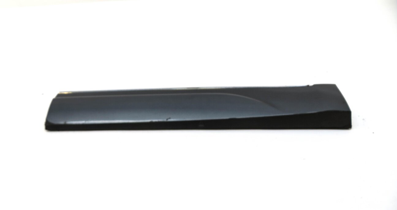 Thumbnail 3: 2013 AUDI Q5 (B8 8R) LEFT REAR DOOR MOULDING RUNNER TRIM (MONSOON GRAY METALLIC)