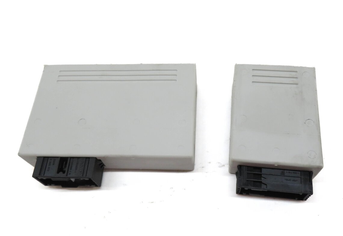 Thumbnail 3: 2008-2010 BMW 528i 535i 550i (E60) i-DRIVE POWER CONTROL MODULE SET-2