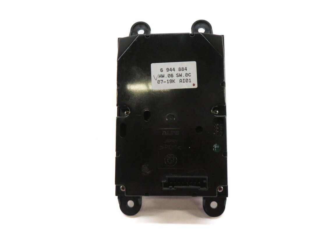 Thumbnail 4: 2008 BMW 535i (E60) I-DRIVE MEDIA NAVIGATION SCREEN CONTROL KNOB 6944884