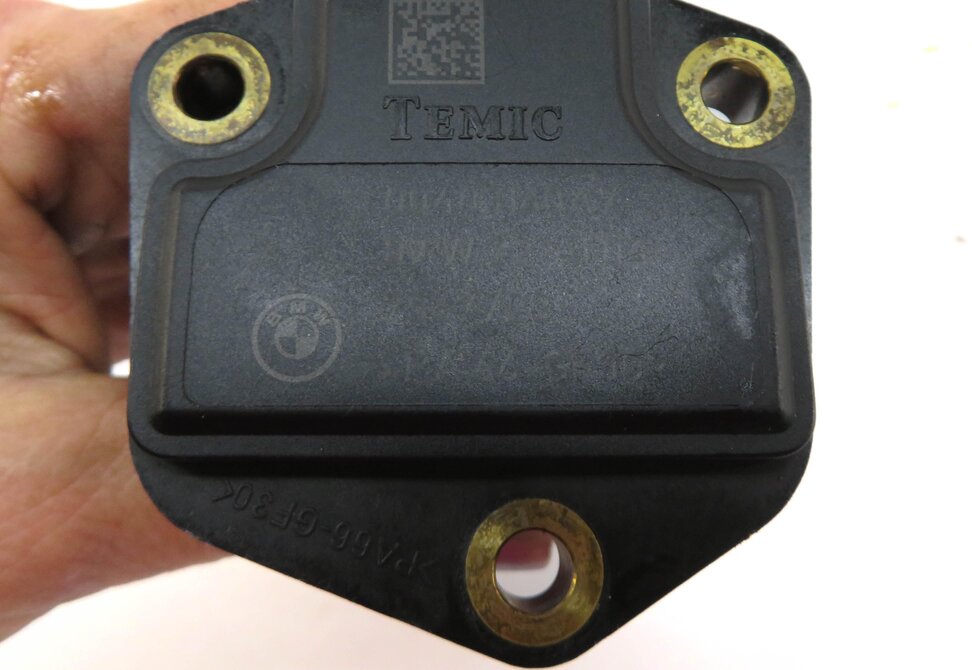 Thumbnail 4: 2008 BMW 535i (E60) 3.0L TURBO N54 ENGINE OIL LEVEL SENSOR 12617607910