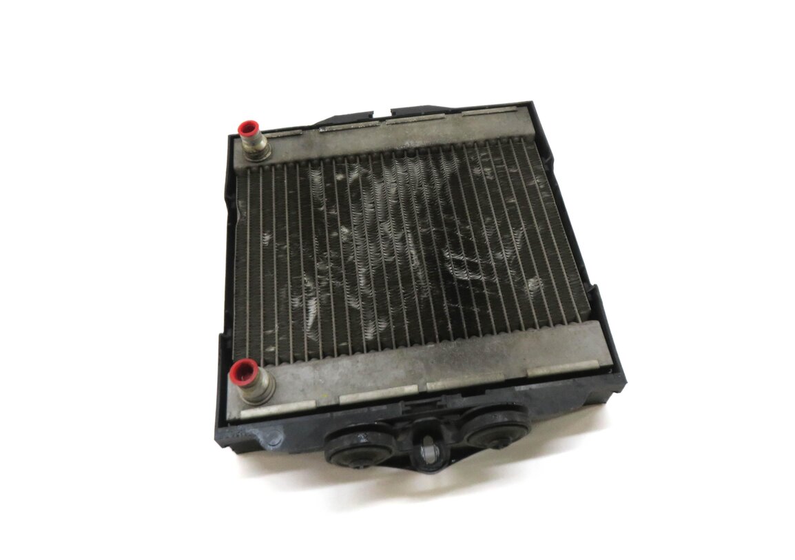 11-19 BMW 535i 535iGT 640i 740i (F01 F06 F07 F10) 2.0T / 3.0L AUXILIARY RADIATOR
