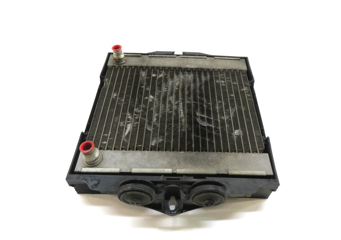 Thumbnail 2: 11-19 BMW 535i 535iGT 640i 740i (F01 F06 F07 F10) 2.0T / 3.0L AUXILIARY RADIATOR