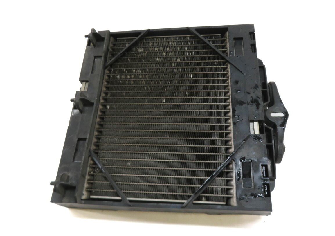 Thumbnail 4: 11-19 BMW 535i 535iGT 640i 740i (F01 F06 F07 F10) 2.0T / 3.0L AUXILIARY RADIATOR