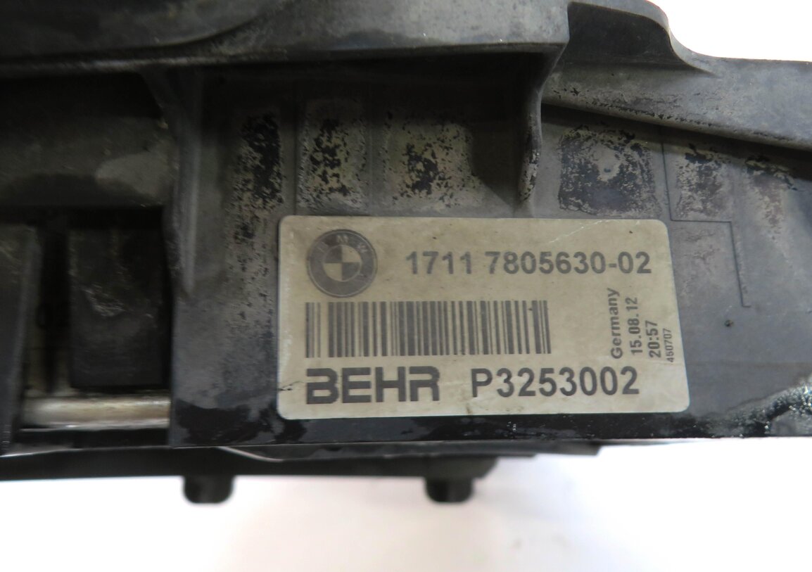Thumbnail 5: 11-19 BMW 535i 535iGT 640i 740i (F01 F06 F07 F10) 2.0T / 3.0L AUXILIARY RADIATOR